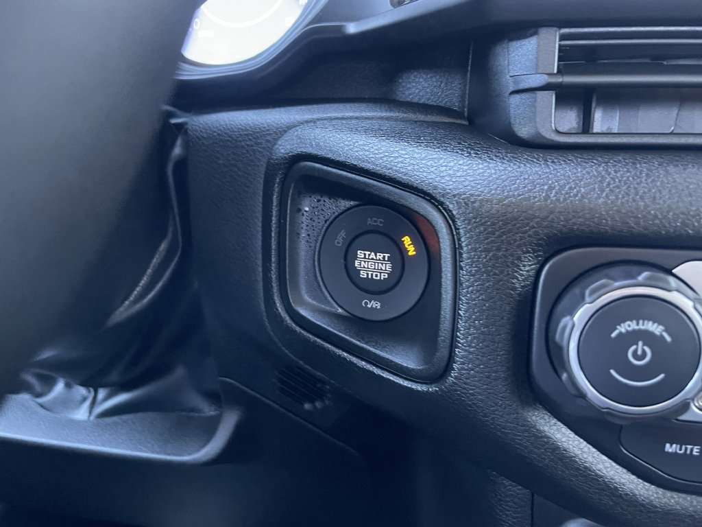 New 2026 Jeep Gladiator Sport AWD/4WD image 27
