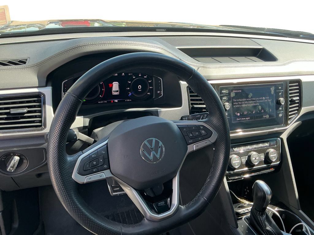 Used 2022 Volkswagen Atlas SEL R-Line AWD/4WD image 24
