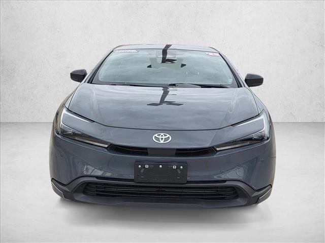 Used 2025 Toyota Prius LE image 2