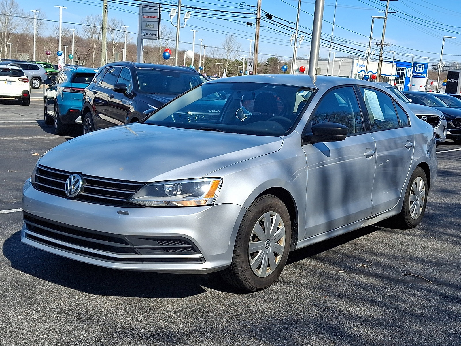 Used 2016 Volkswagen Jetta S image 2
