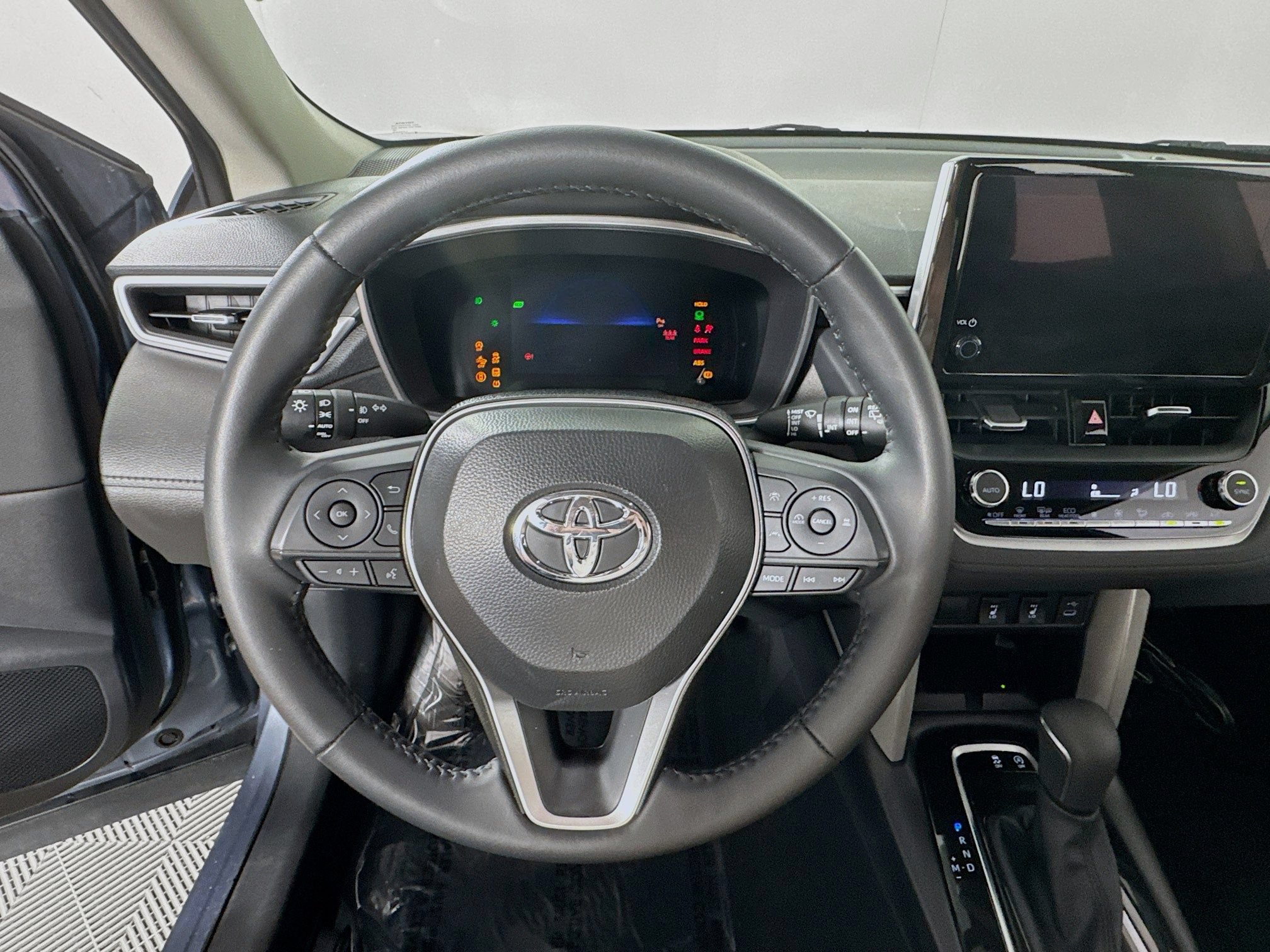 Certified 2025 Toyota Corolla Cross XLE AWD/4WD image 13