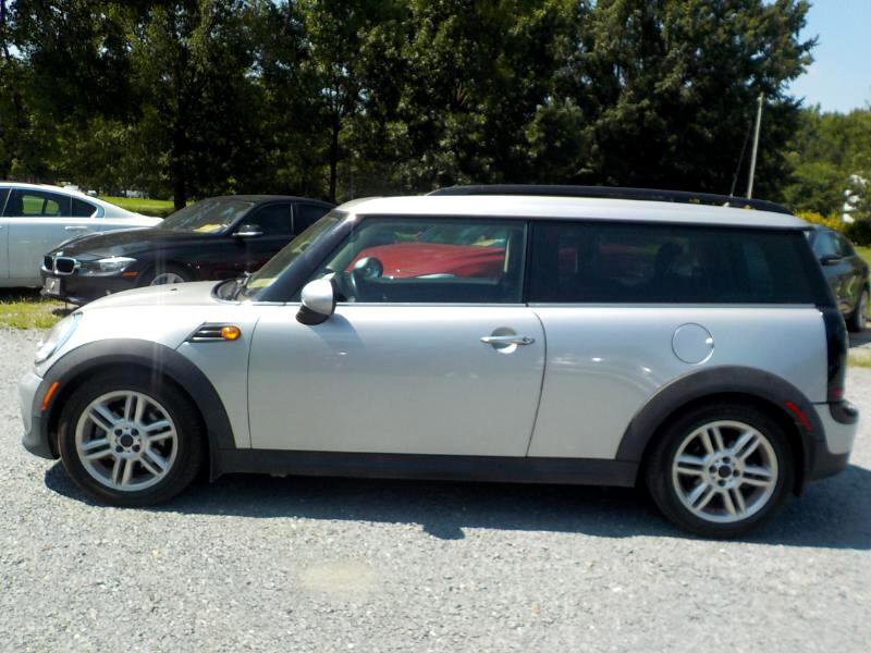 Used 2011 MINI Cooper Clubman w/ Premium Pkg image 2