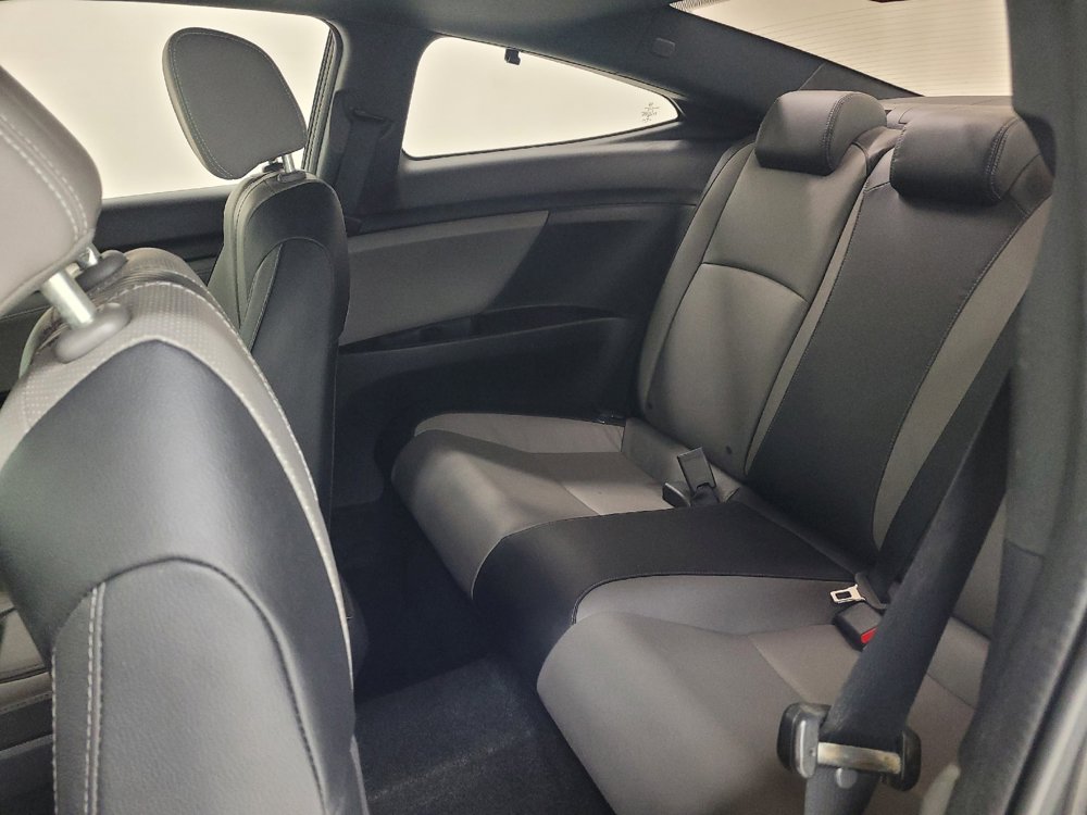Used 2016 Honda Civic Touring image 18