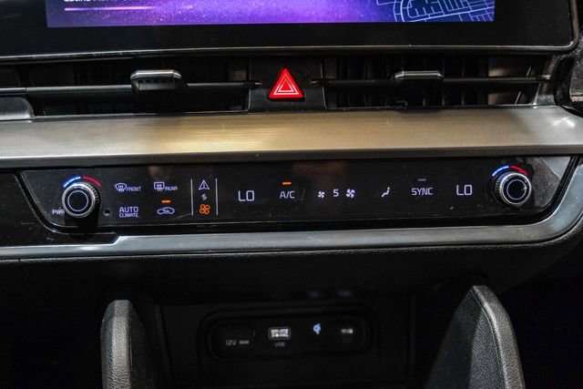 Used 2023 Kia Sportage EX image 29