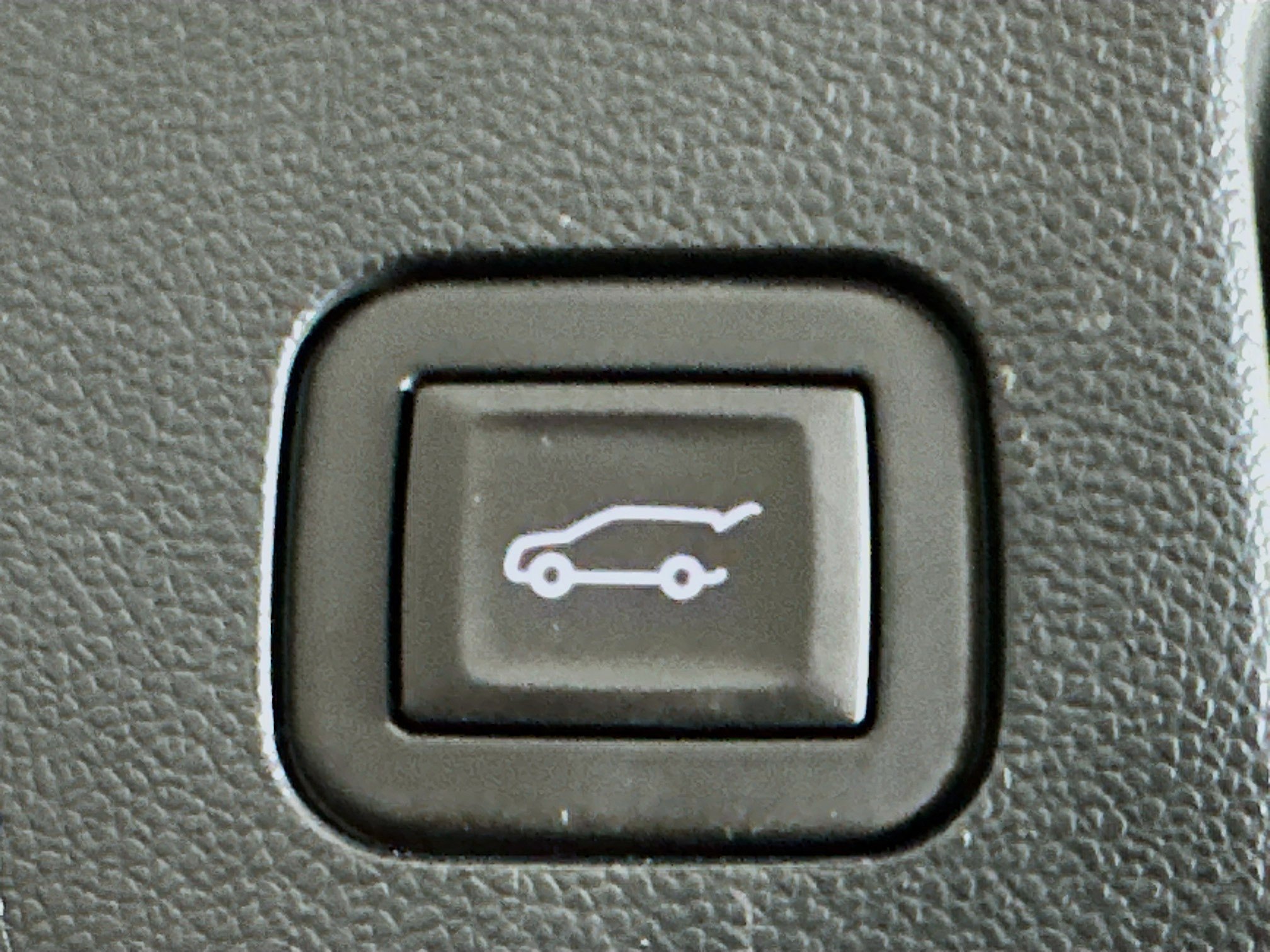 Used 2025 Chevrolet Equinox LT w/ Convenience Package II image 31