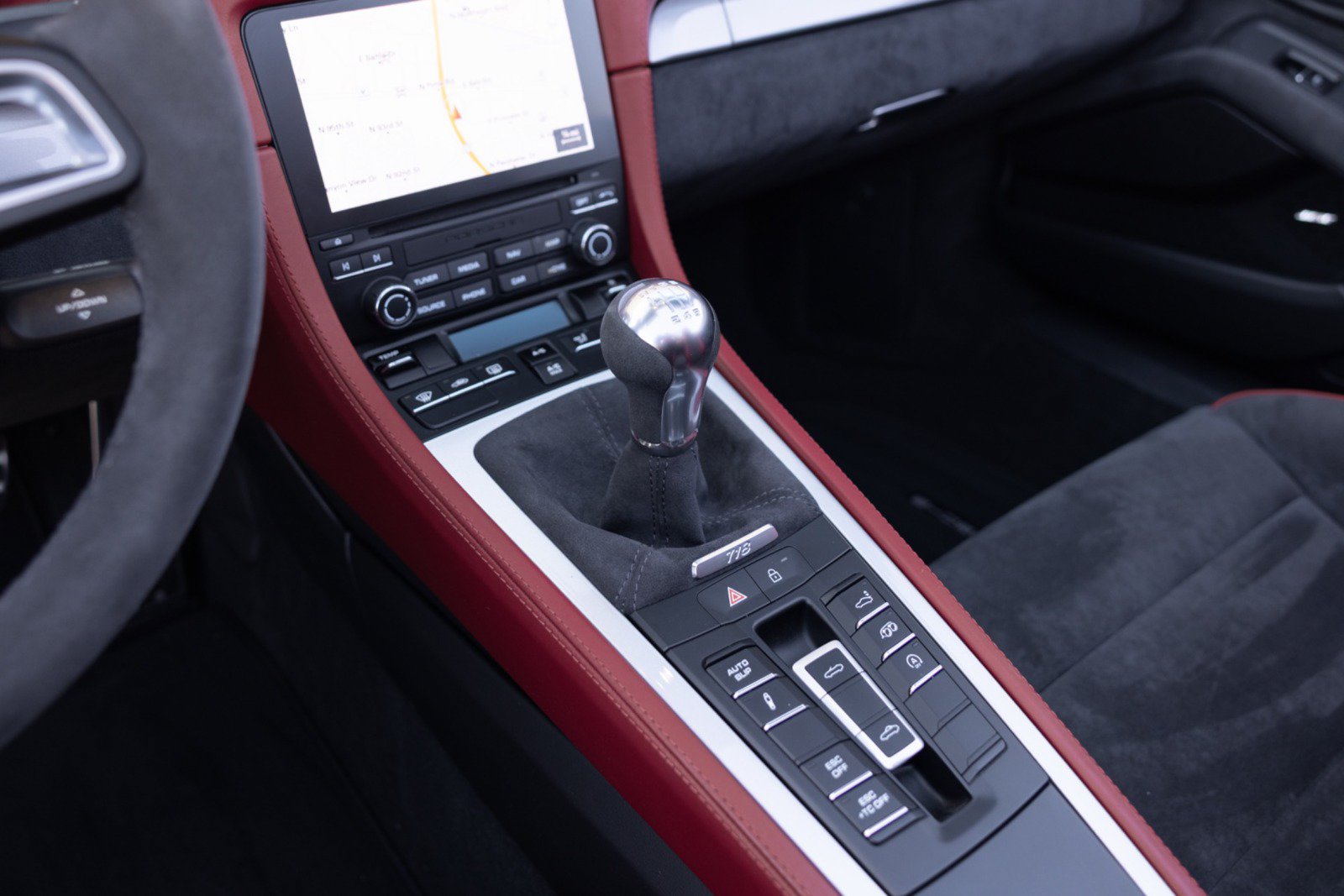 Used 2020 Porsche 718 Boxster Spyder RWD image 61