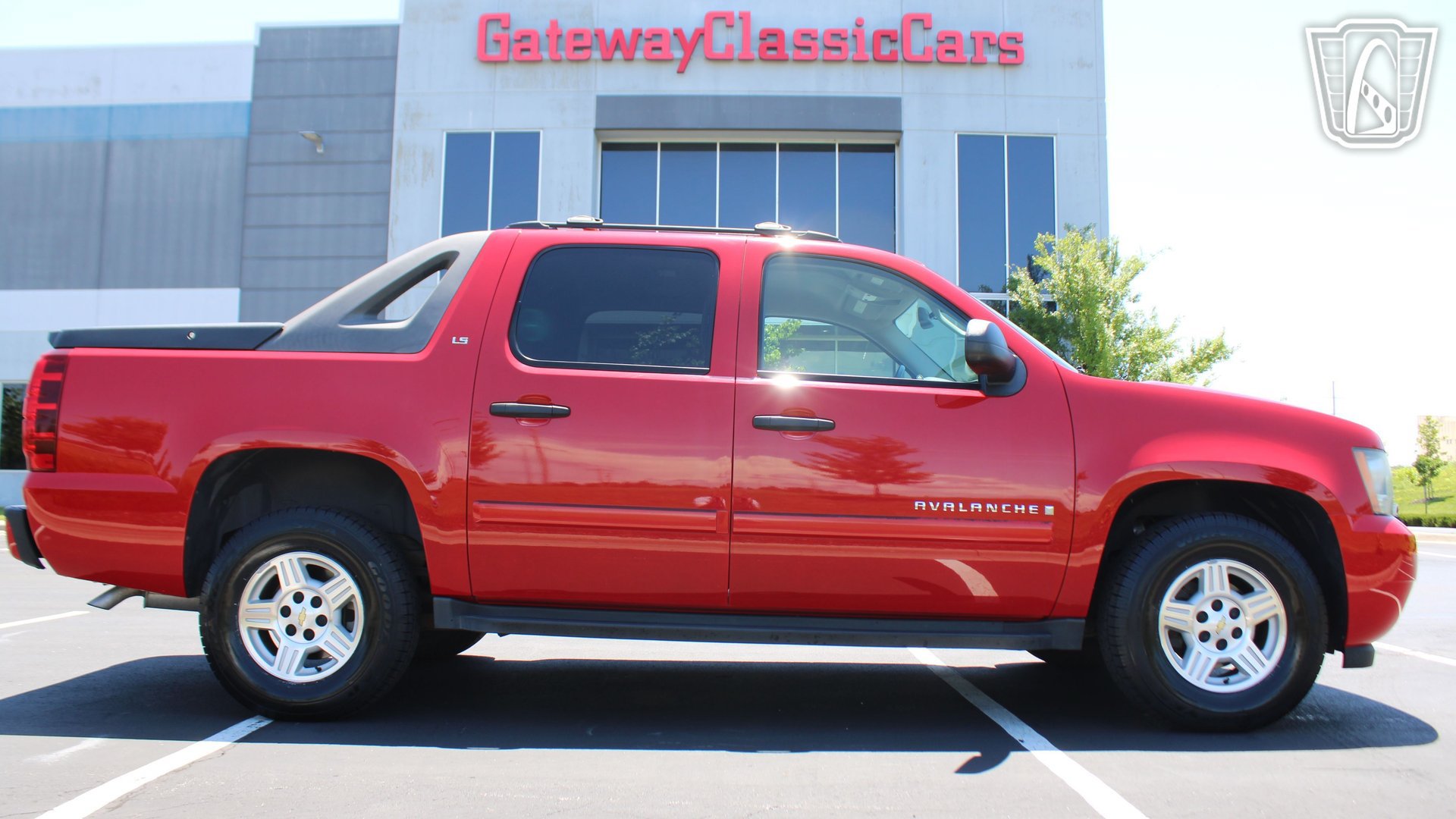 Used 2007 Chevrolet Avalanche LS RWD image 37