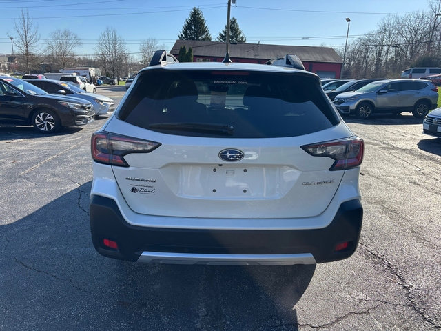 Used 2023 Subaru Outback Limited image 7