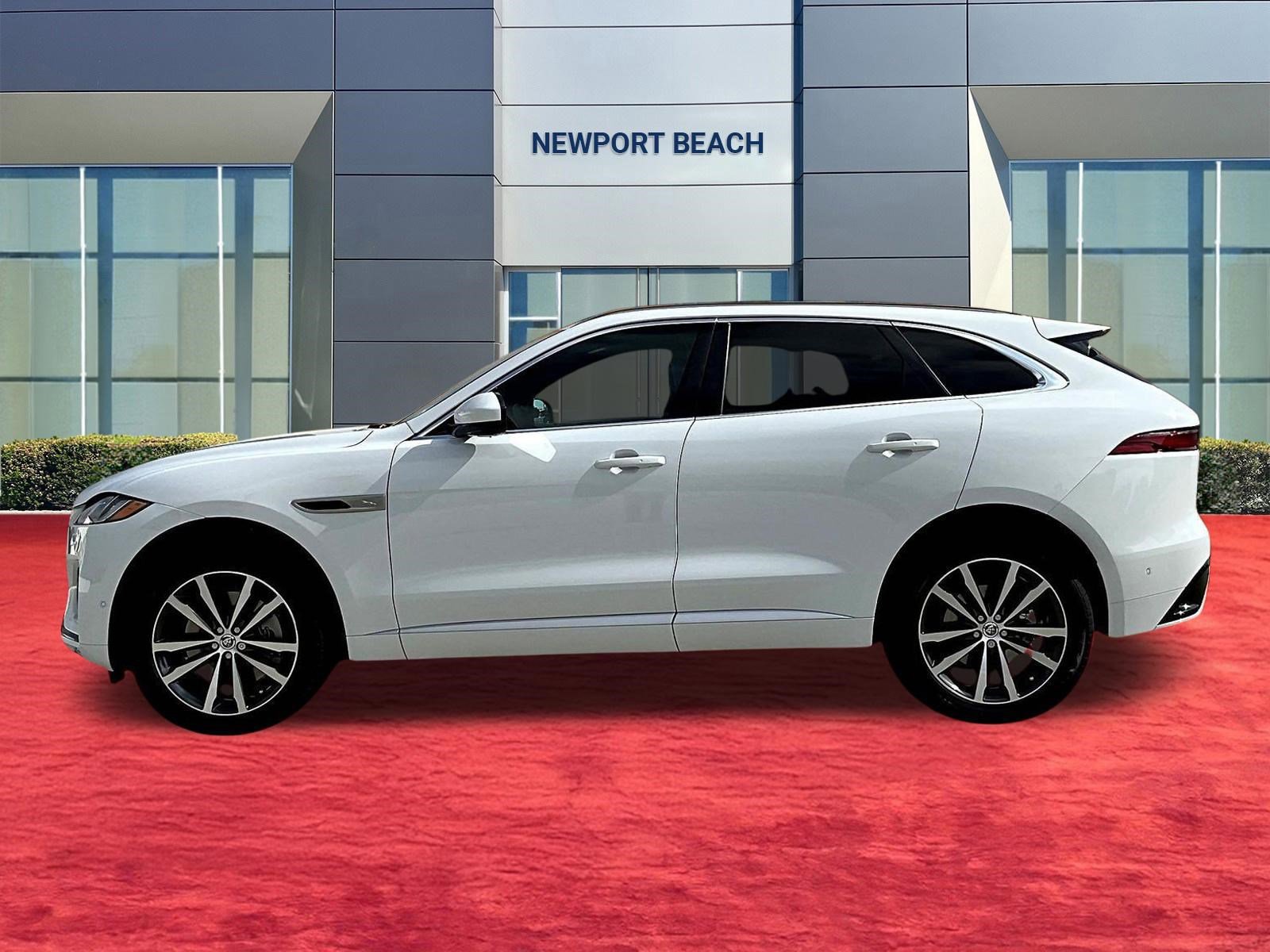 New 2026 Jaguar F-PACE R-Dynamic S image 2