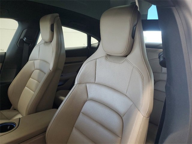 Used 2022 Porsche Taycan 4S image 12
