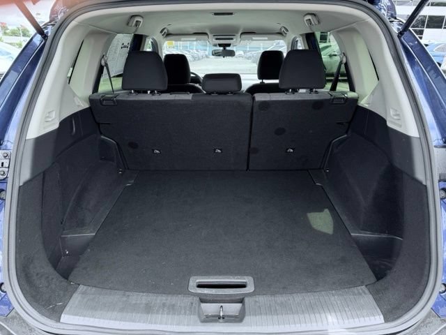 Used 2023 Nissan Rogue SV AWD/4WD image 10