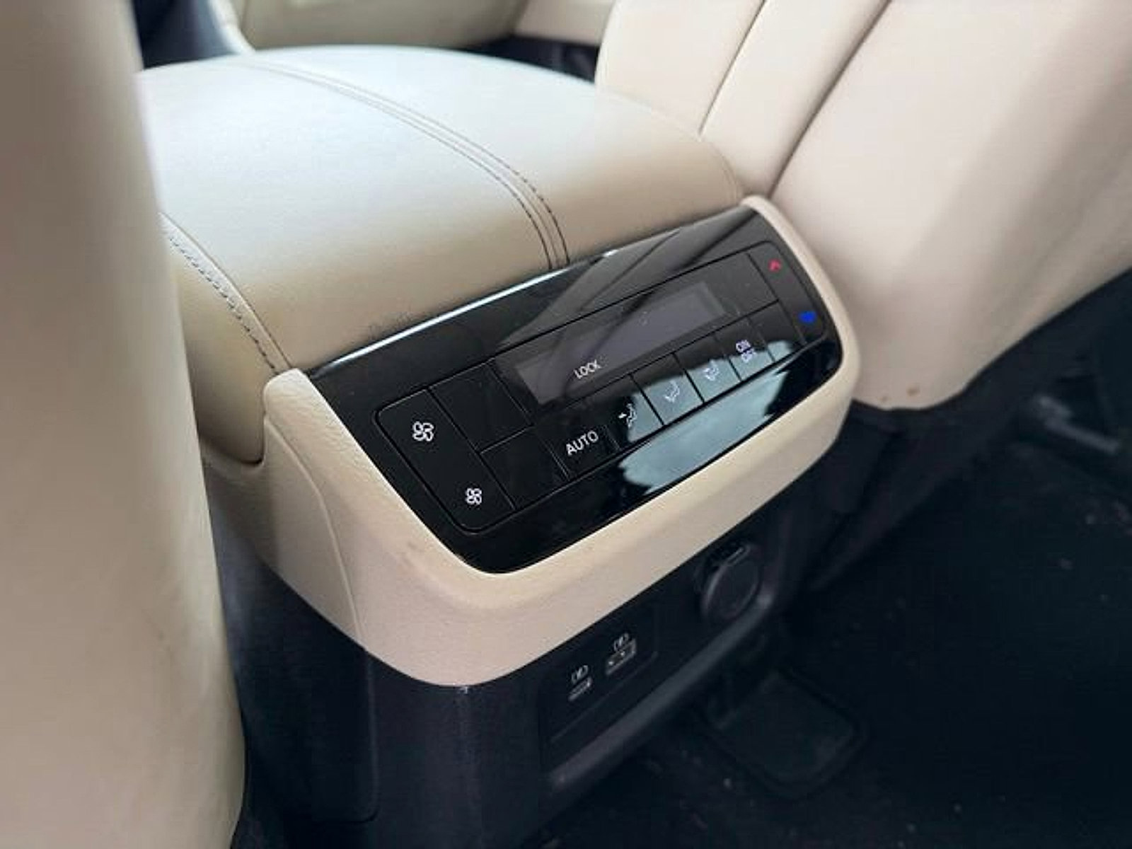 Certified 2023 INFINITI QX60 Luxe w/ Cargo Package AWD/4WD image 14