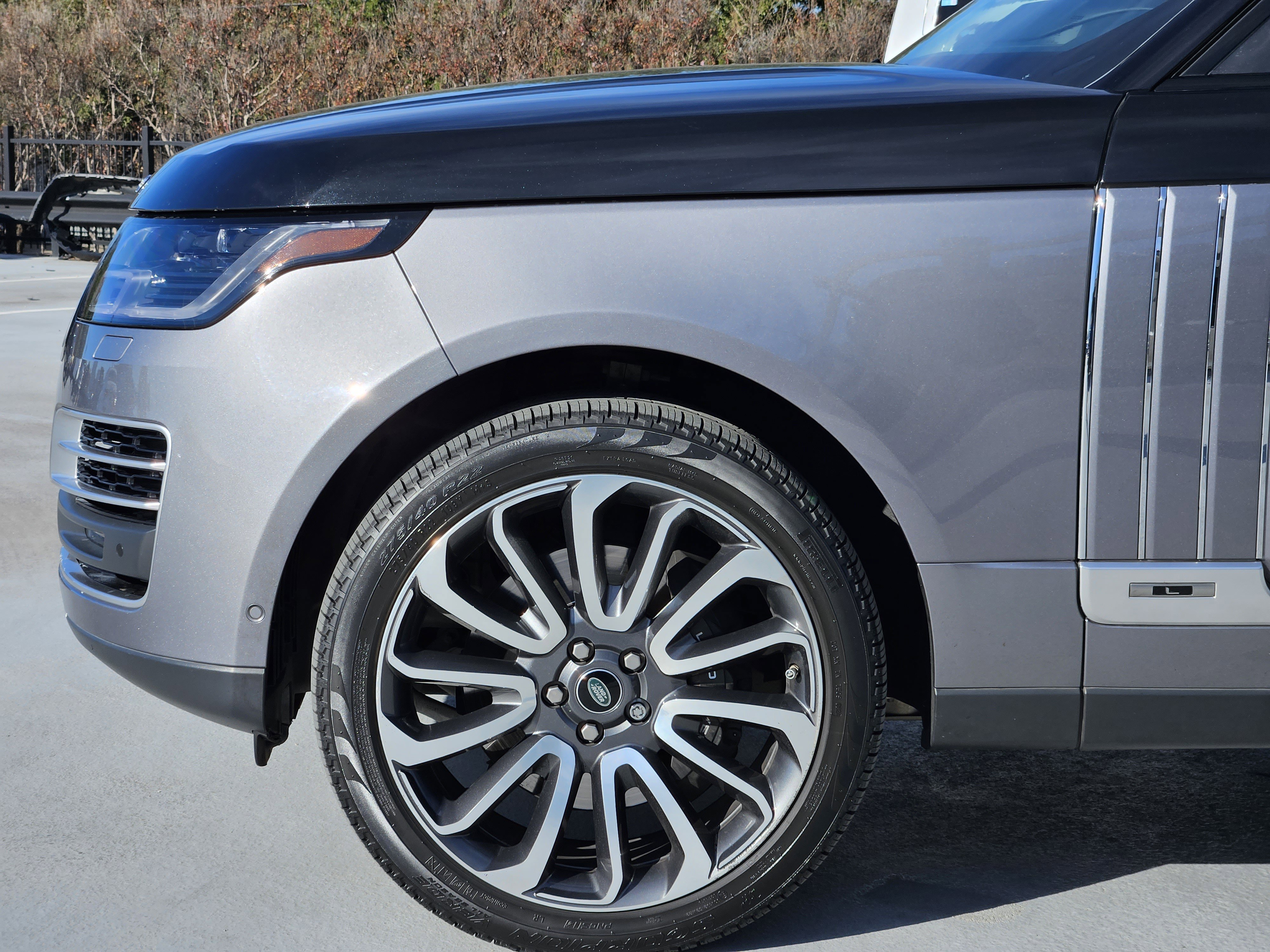 Used 2021 Land Rover Range Rover LWB SV Autobiography image 12