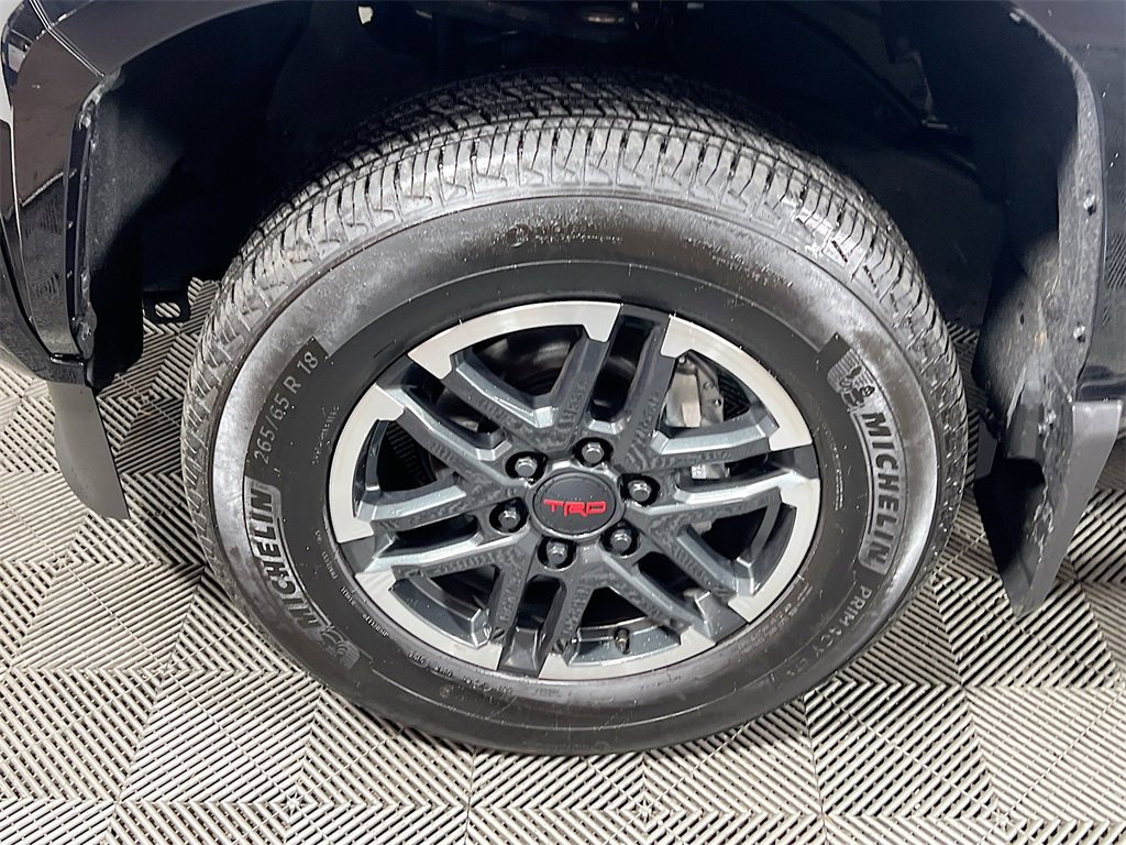 Certified 2025 Toyota Tacoma SR5 image 26