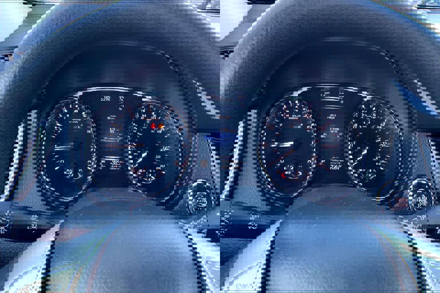 Used 2014 Nissan Rogue SV w/ SV Premium Package image 26