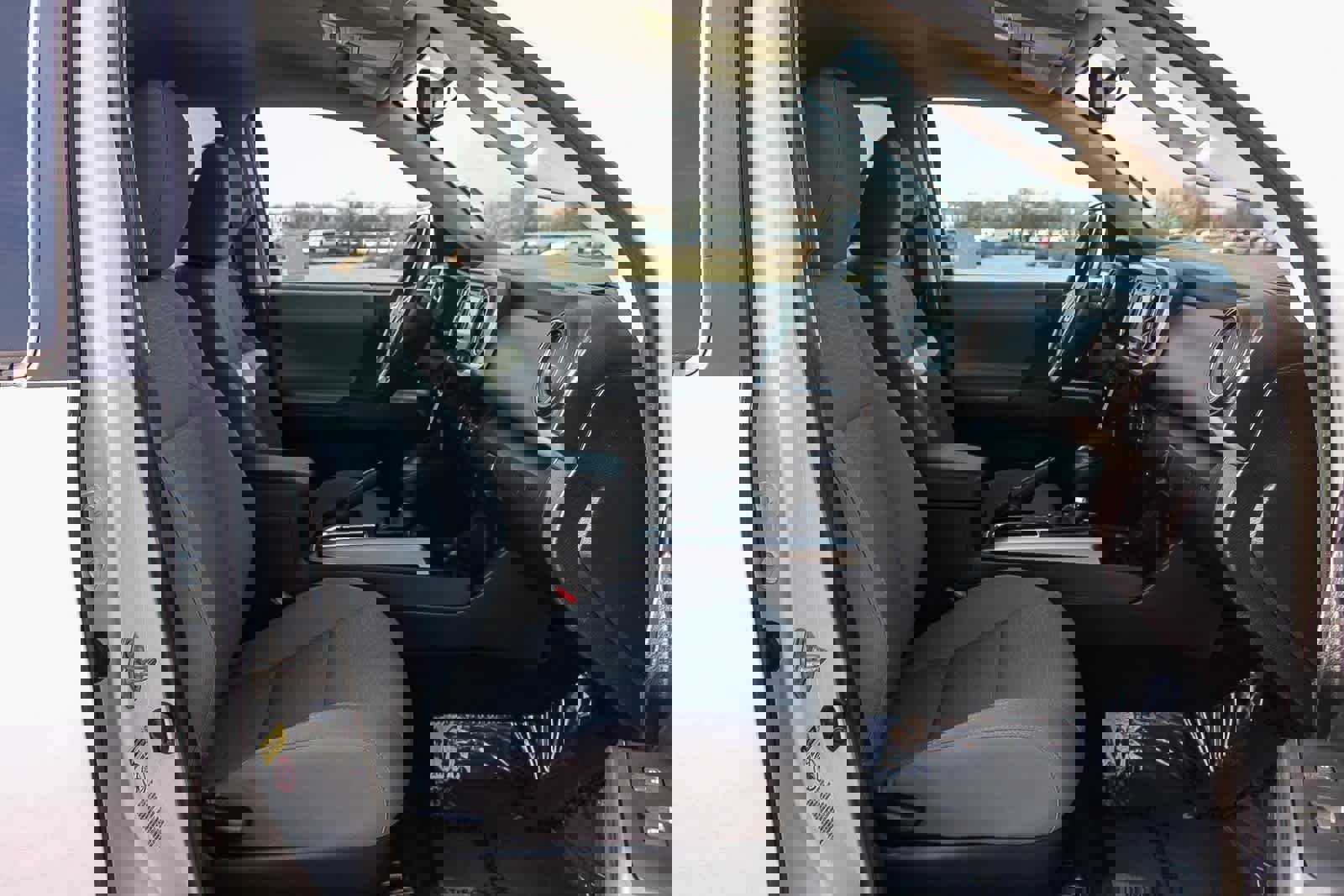 Used 2017 Toyota Tacoma SR5 w/ Tow Package image 13