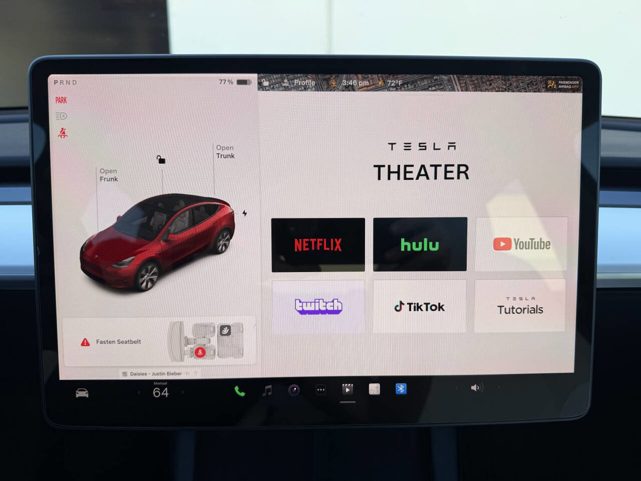 Used 2021 Tesla Model Y Long Range AWD/4WD image 31