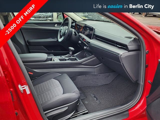 New 2025 Kia K5 LXS image 10