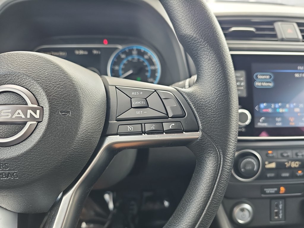 Used 2025 Nissan Leaf S FWD image 18