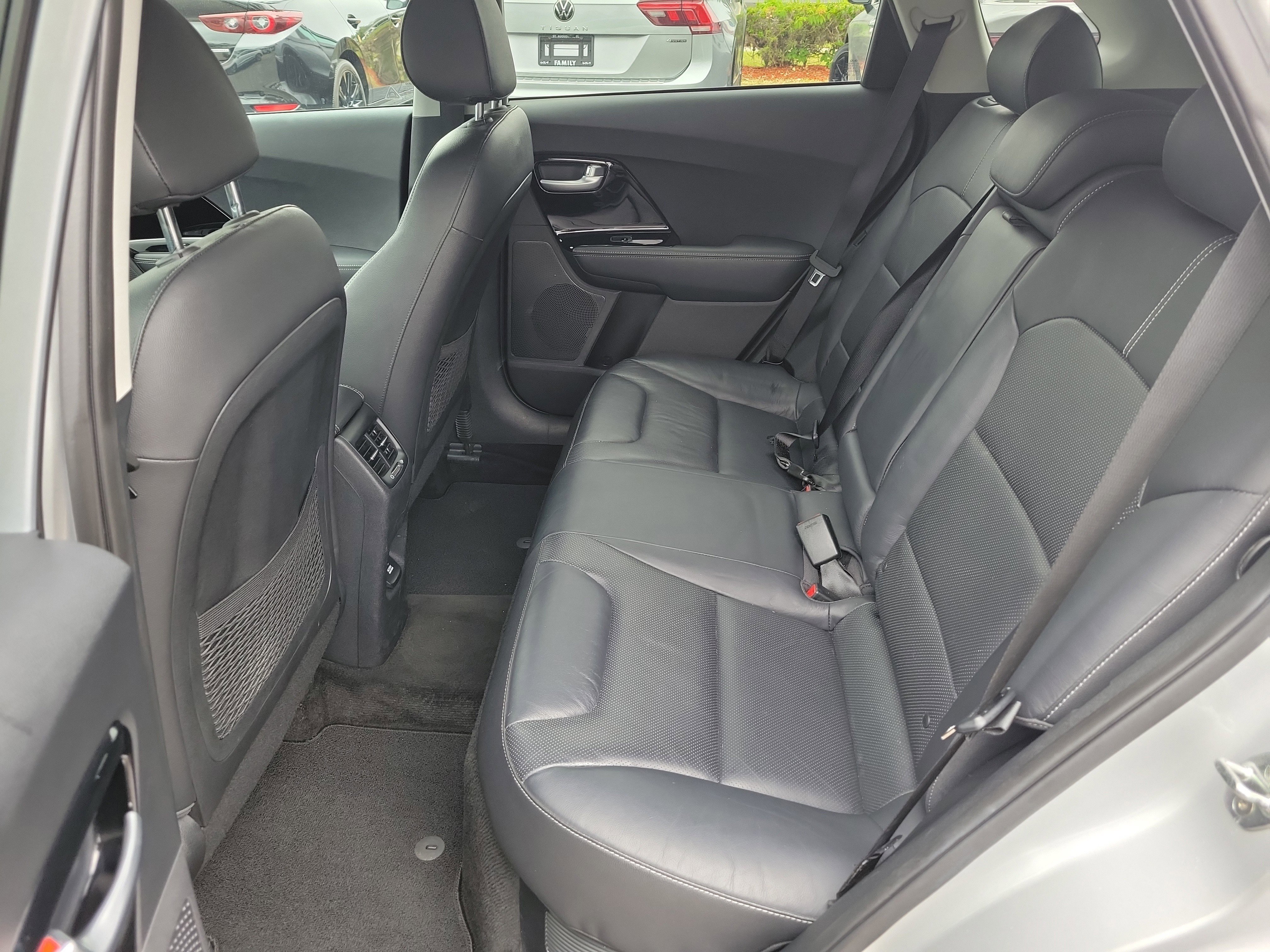 Used 2018 Kia Niro Touring FWD image 15