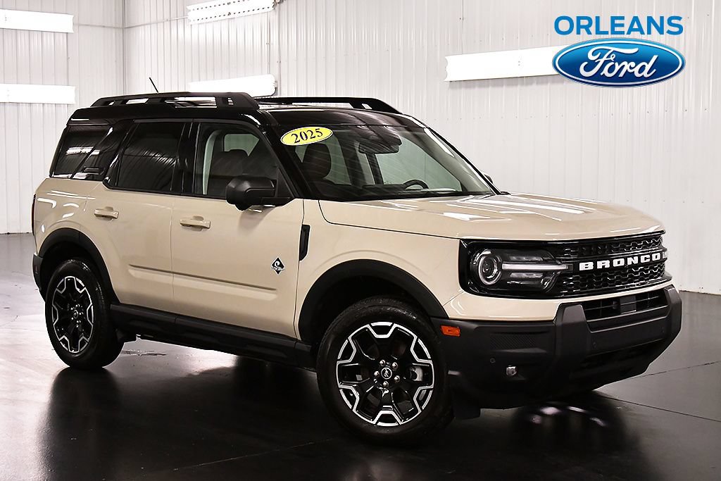 Used 2025 Ford Bronco Sport Outer Banks w/ Outer Banks Tech Package+ AWD/4WD image 1