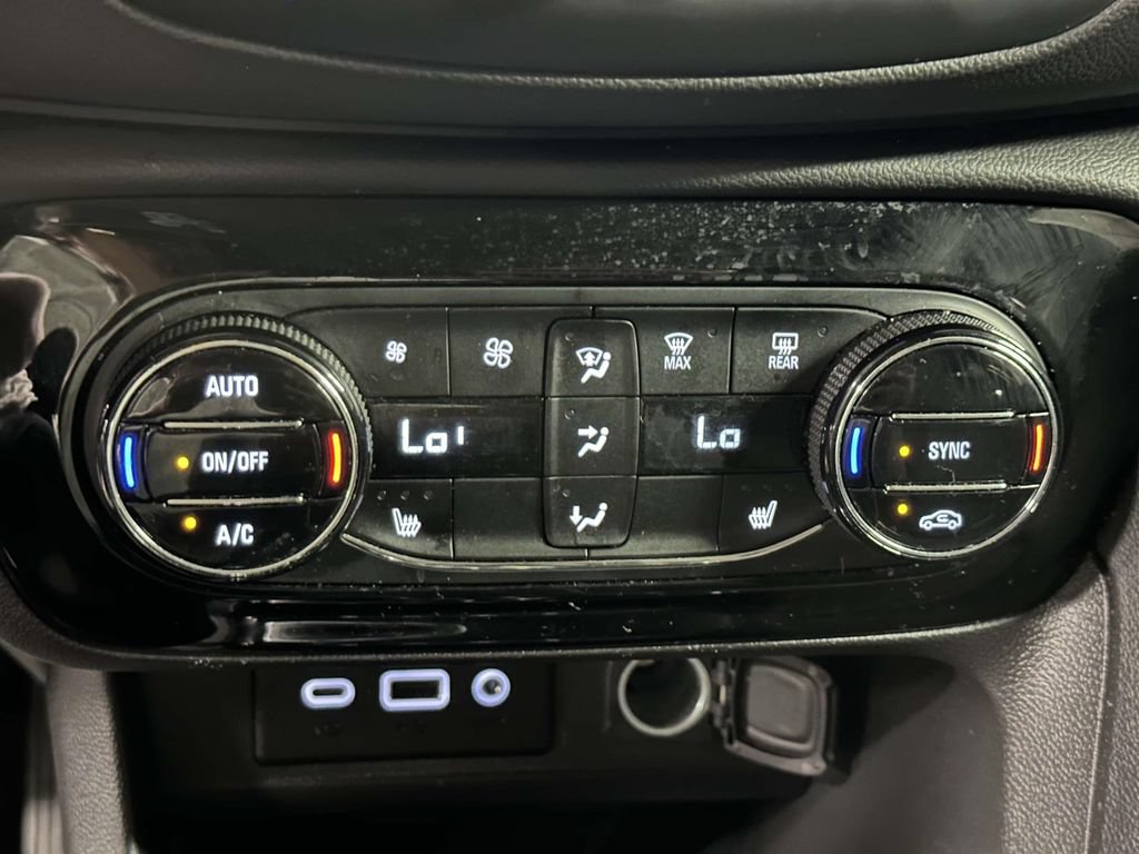 Used 2023 Buick Encore GX Select w/ Safety Package II AWD/4WD image 22
