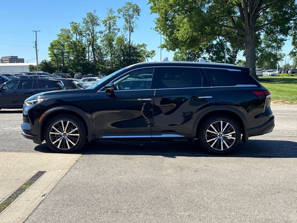 Used 2023 INFINITI QX60 Sensory w/ Vision Package AWD/4WD image 8