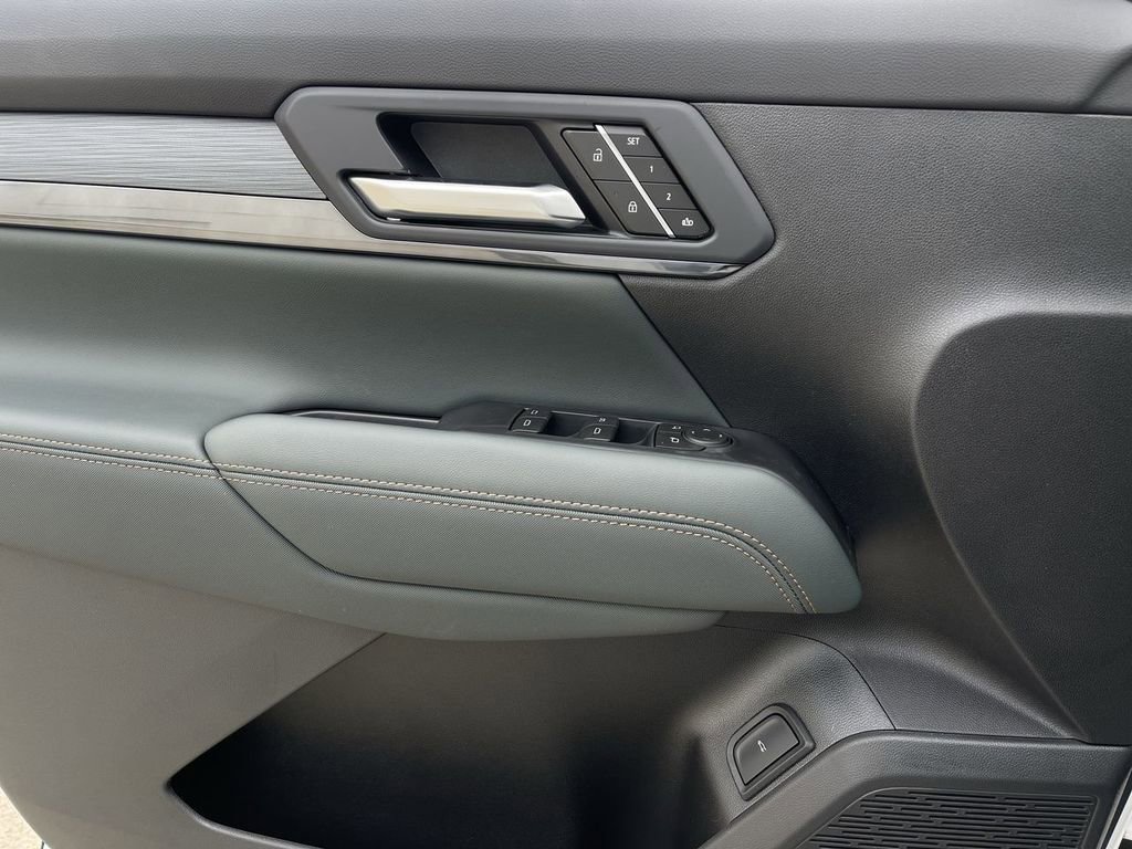 New 2026 GMC Terrain AT4 w/ Convenience Package III image 22