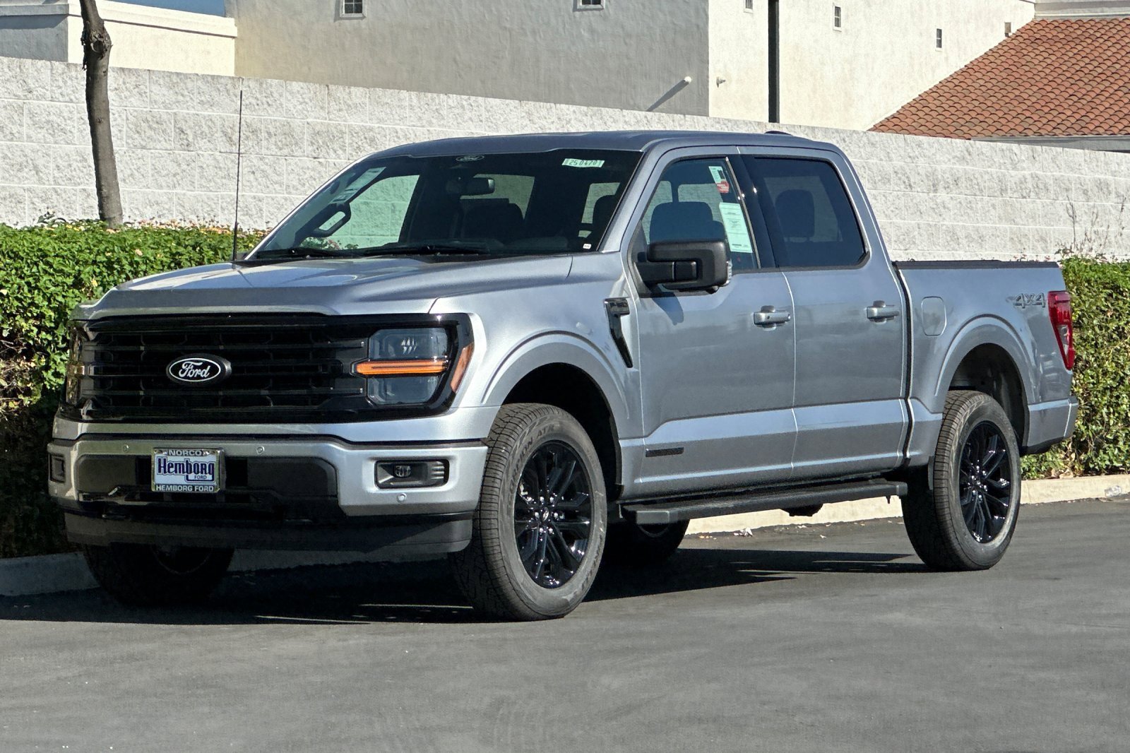 New 2025 Ford F150 XLT w/ Equipment Group 302A MID image 8