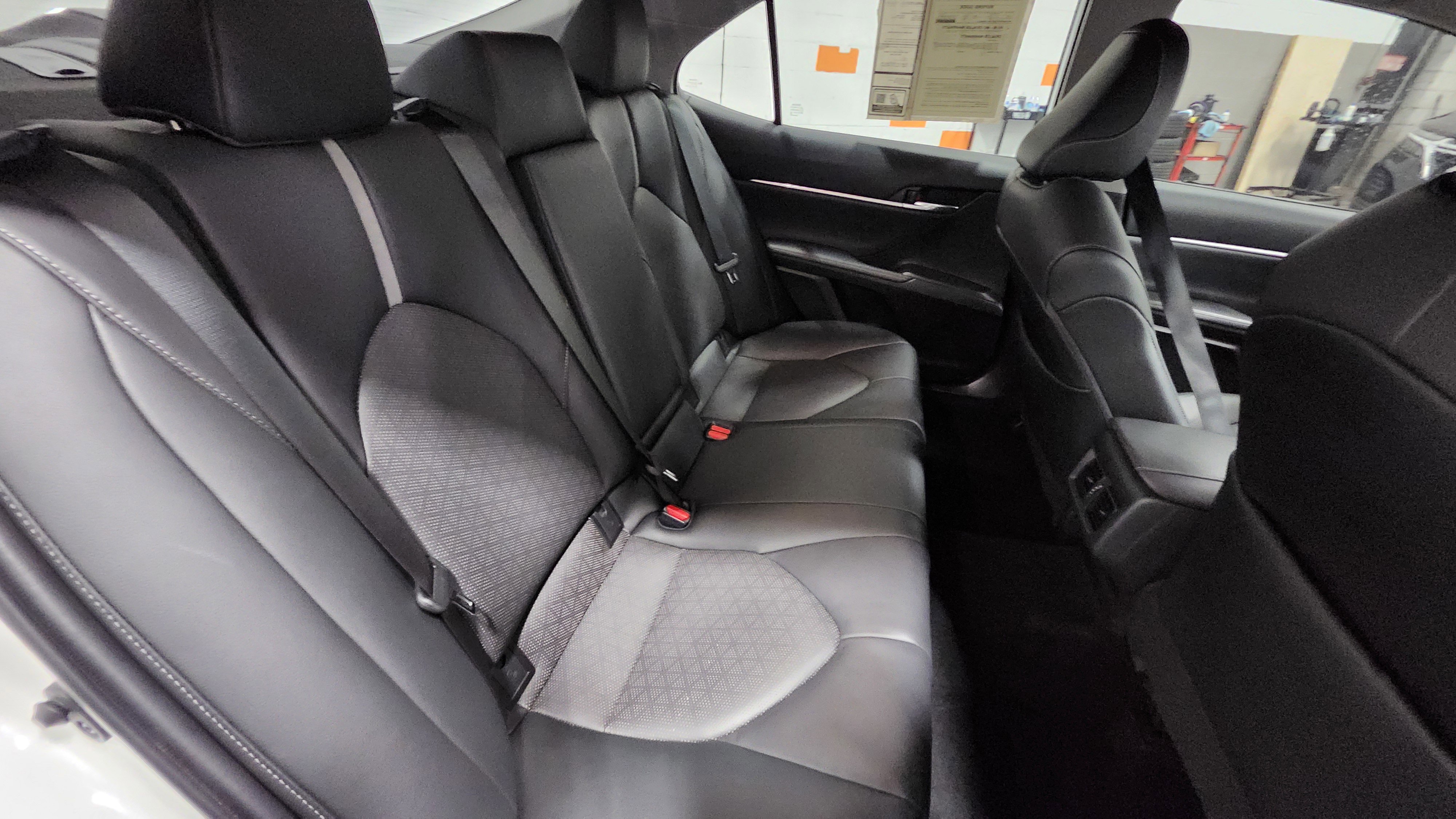 Used 2021 Toyota Camry XSE image 18