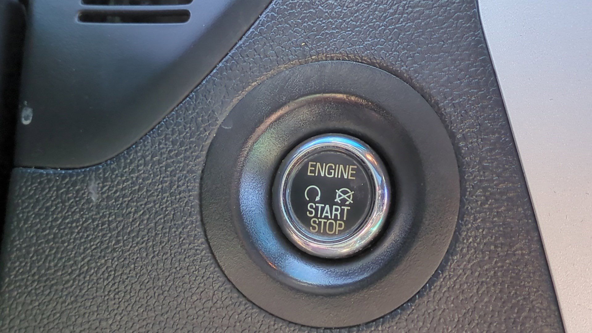 Used 2015 Ford Explorer Limited w/ Equipment Group 302A FWD image 21
