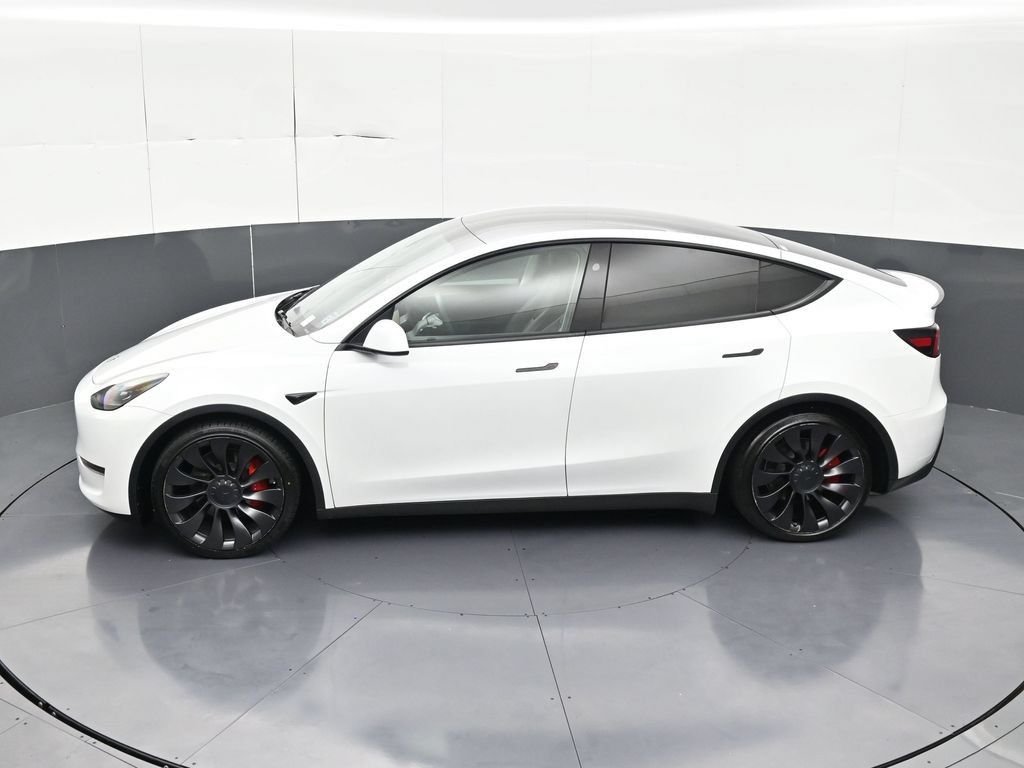 Used 2023 Tesla Model Y Performance AWD/4WD image 13