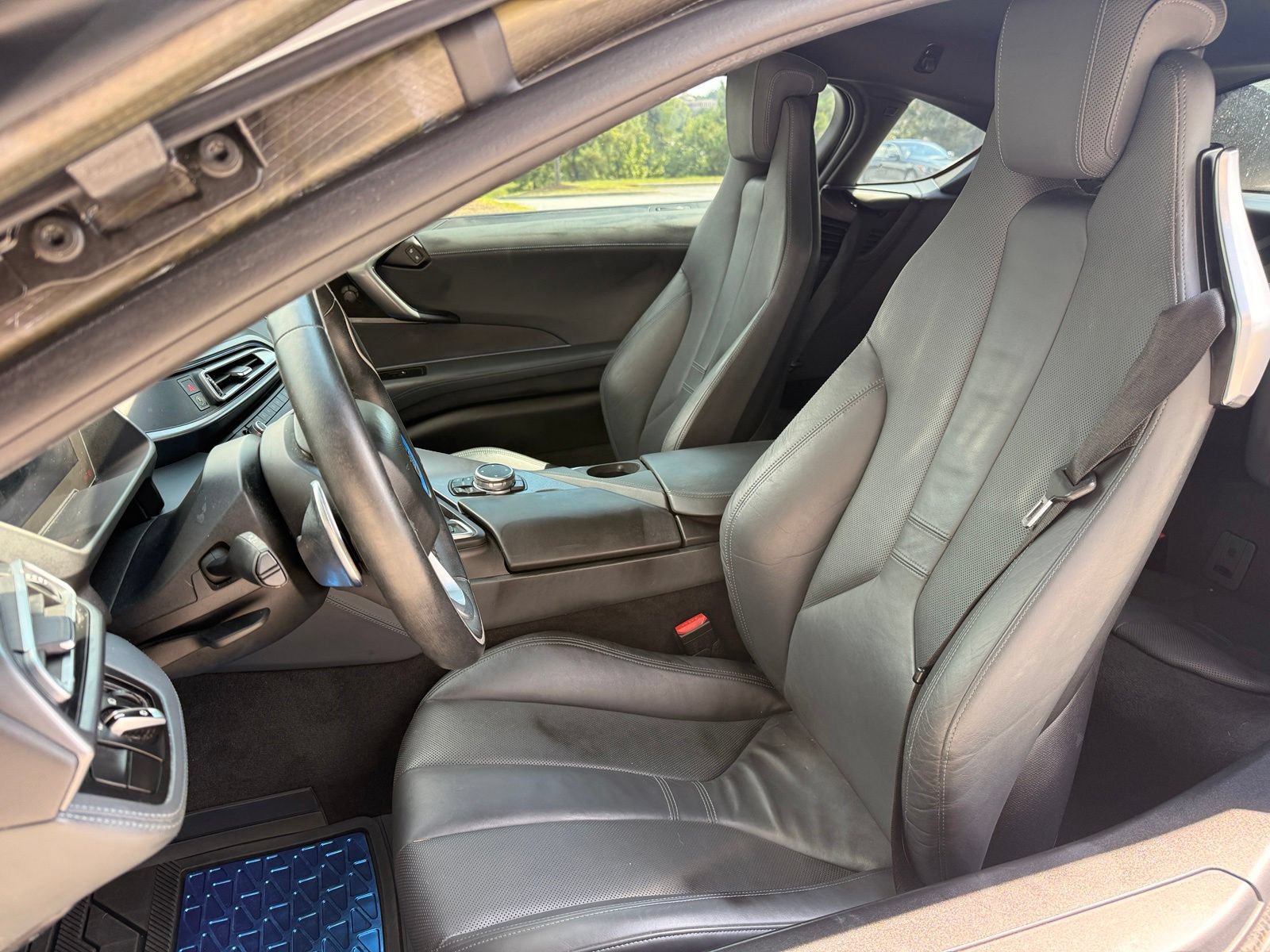 Used 2016 BMW i8 AWD/4WD image 36