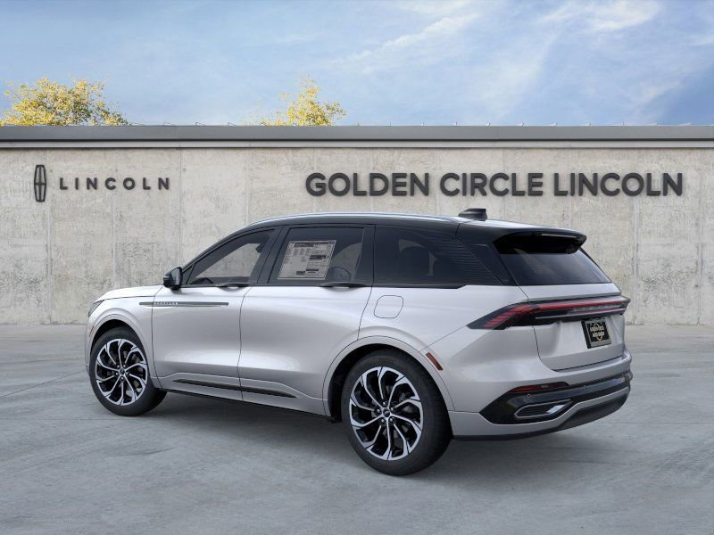 New 2026 Lincoln Nautilus Reserve image 5