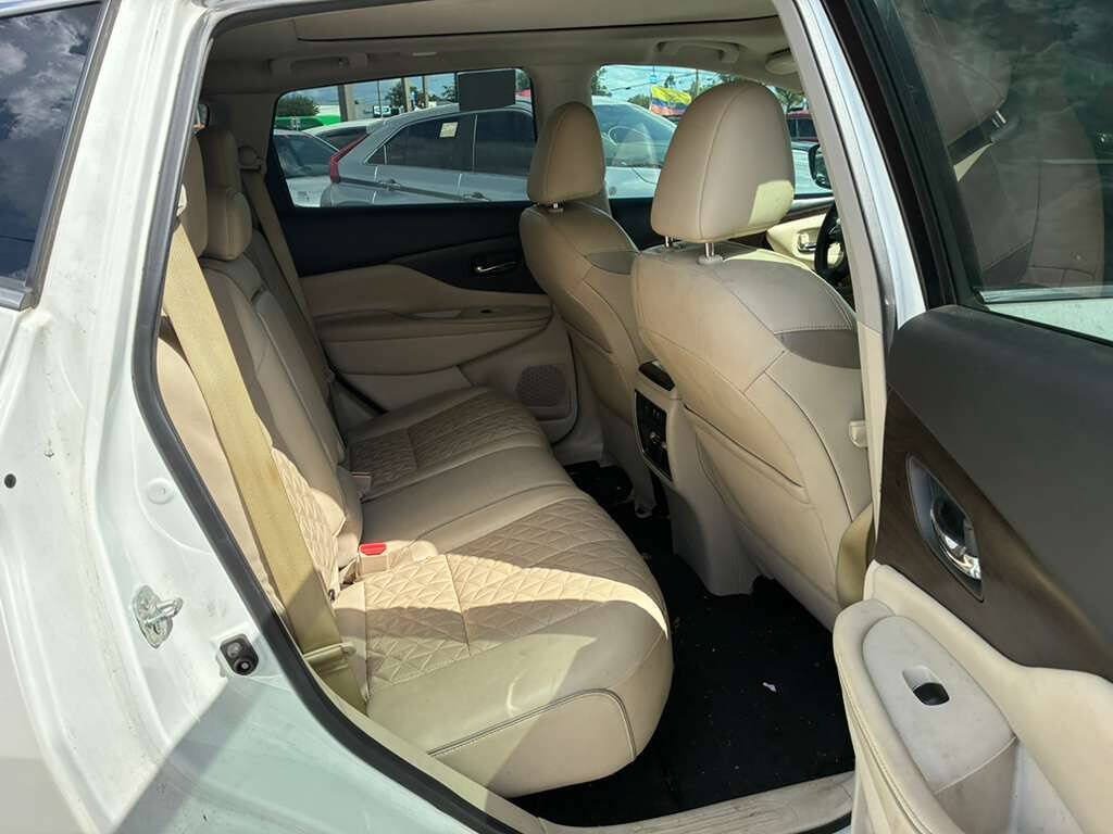 Used 2019 Nissan Murano Platinum FWD image 11