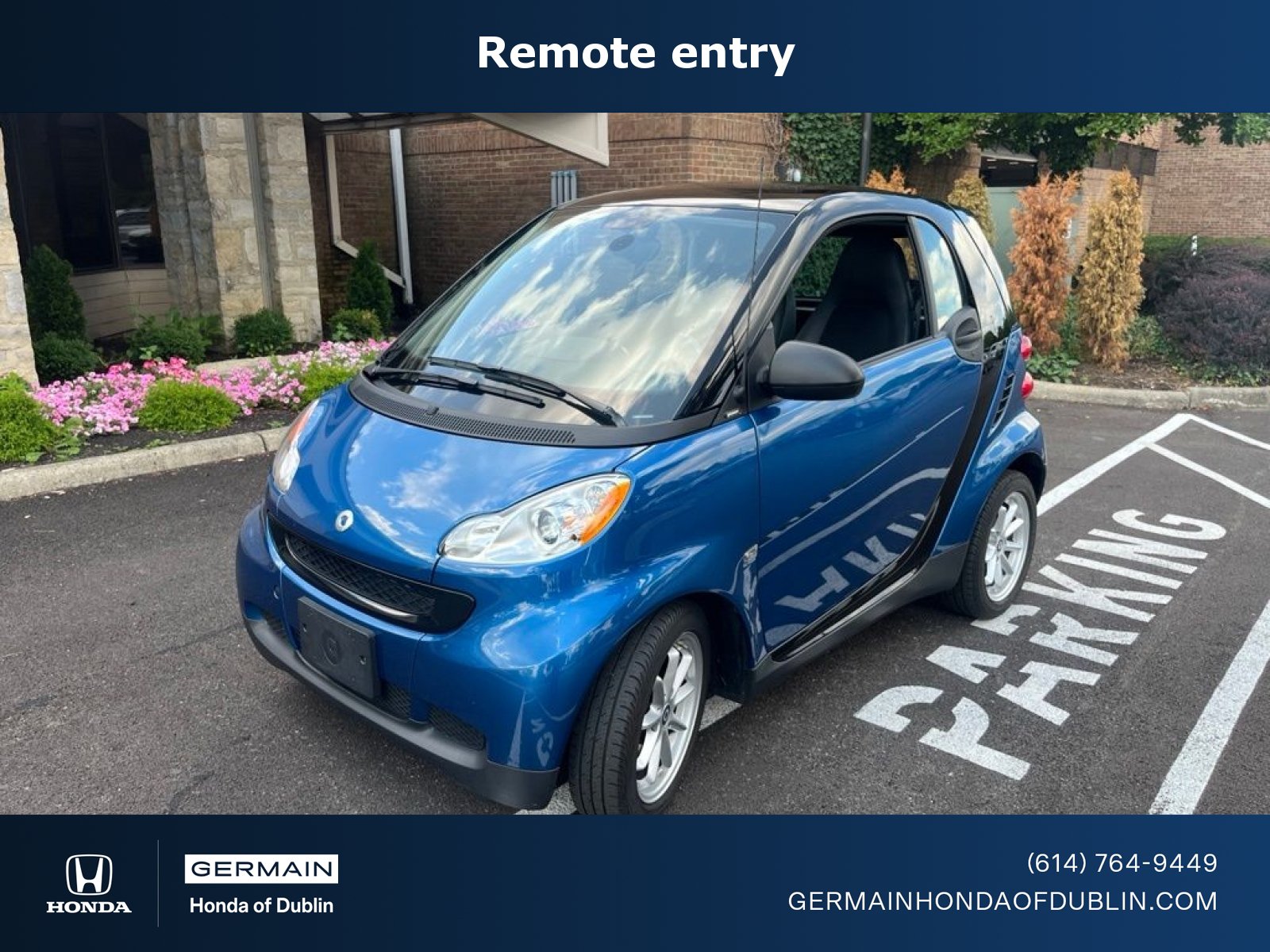 Used 2009 smart fortwo pure RWD image 1