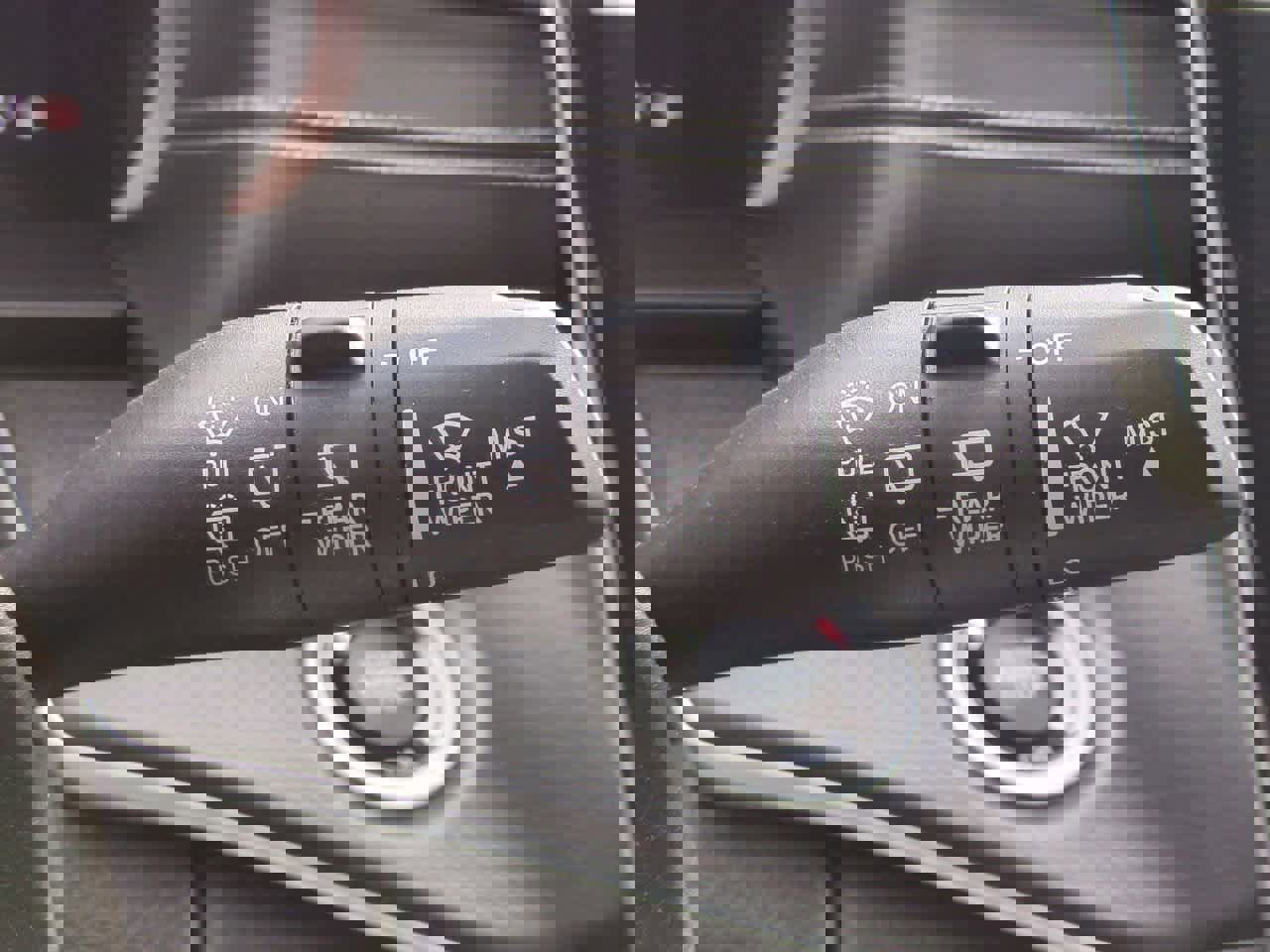 Used 2023 Jeep Grand Cherokee L Laredo image 26