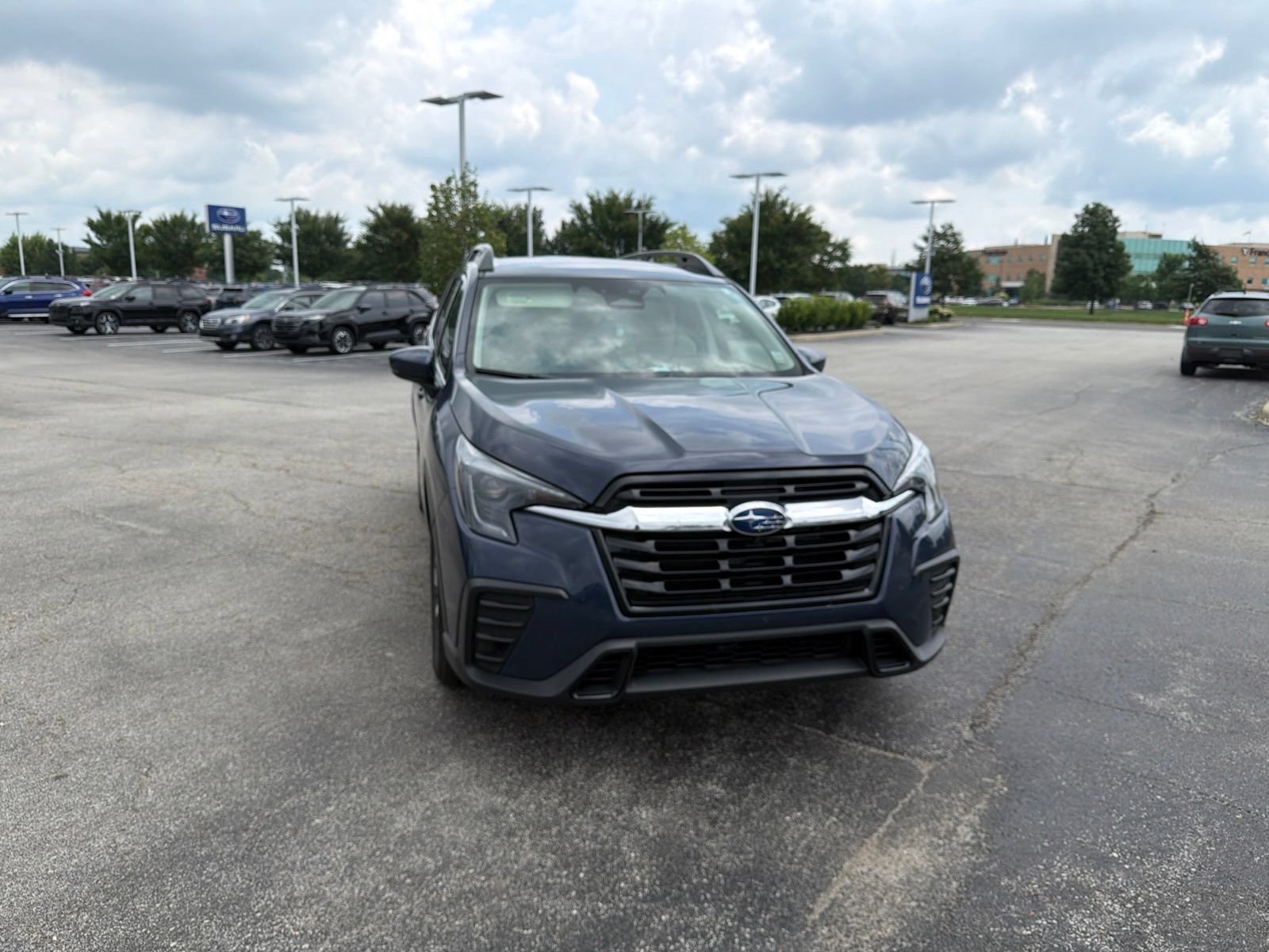 Certified 2025 Subaru Ascent Premium w/ Premium Package AWD/4WD image 11