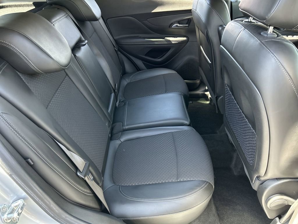 Used 2021 Buick Encore Preferred FWD image 27