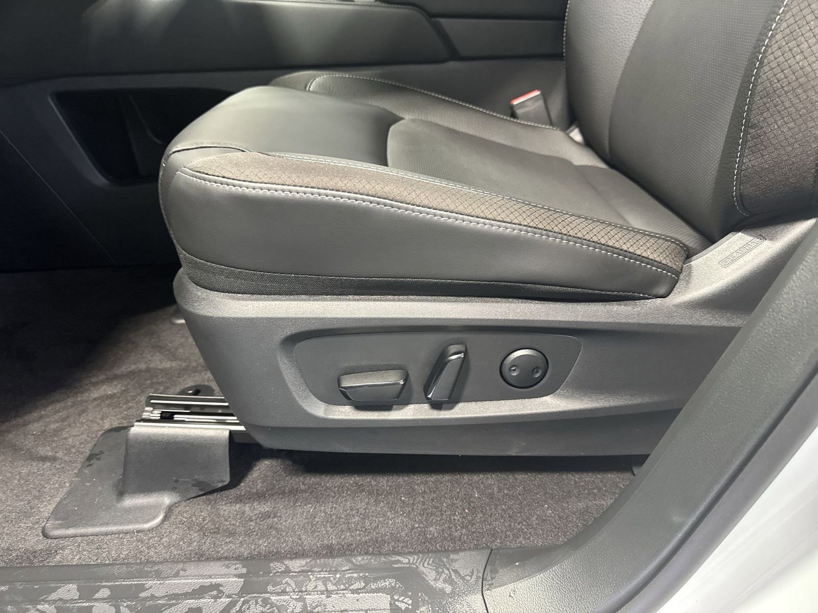 New 2026 Nissan Pathfinder SL AWD/4WD image 25