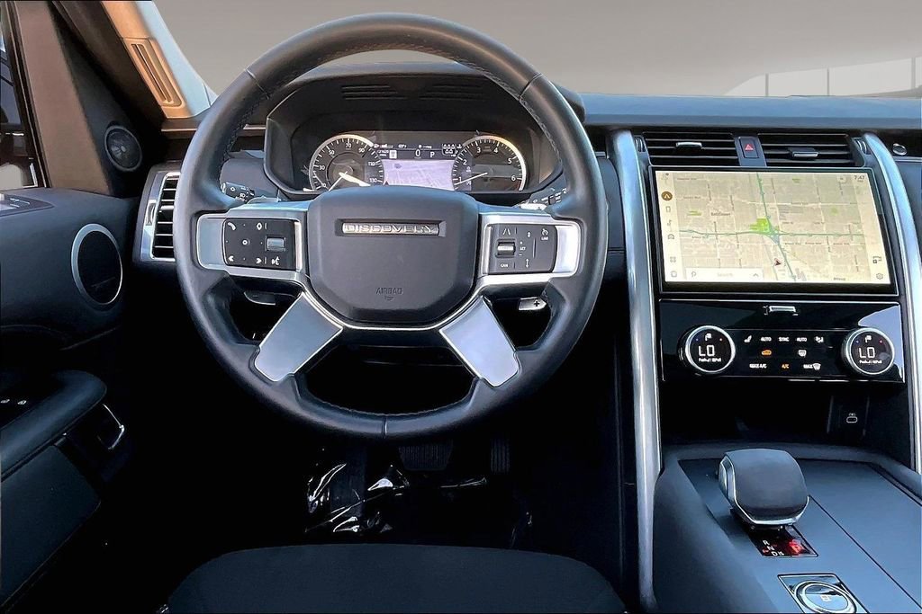Certified 2023 Land Rover Discovery S AWD/4WD image 8