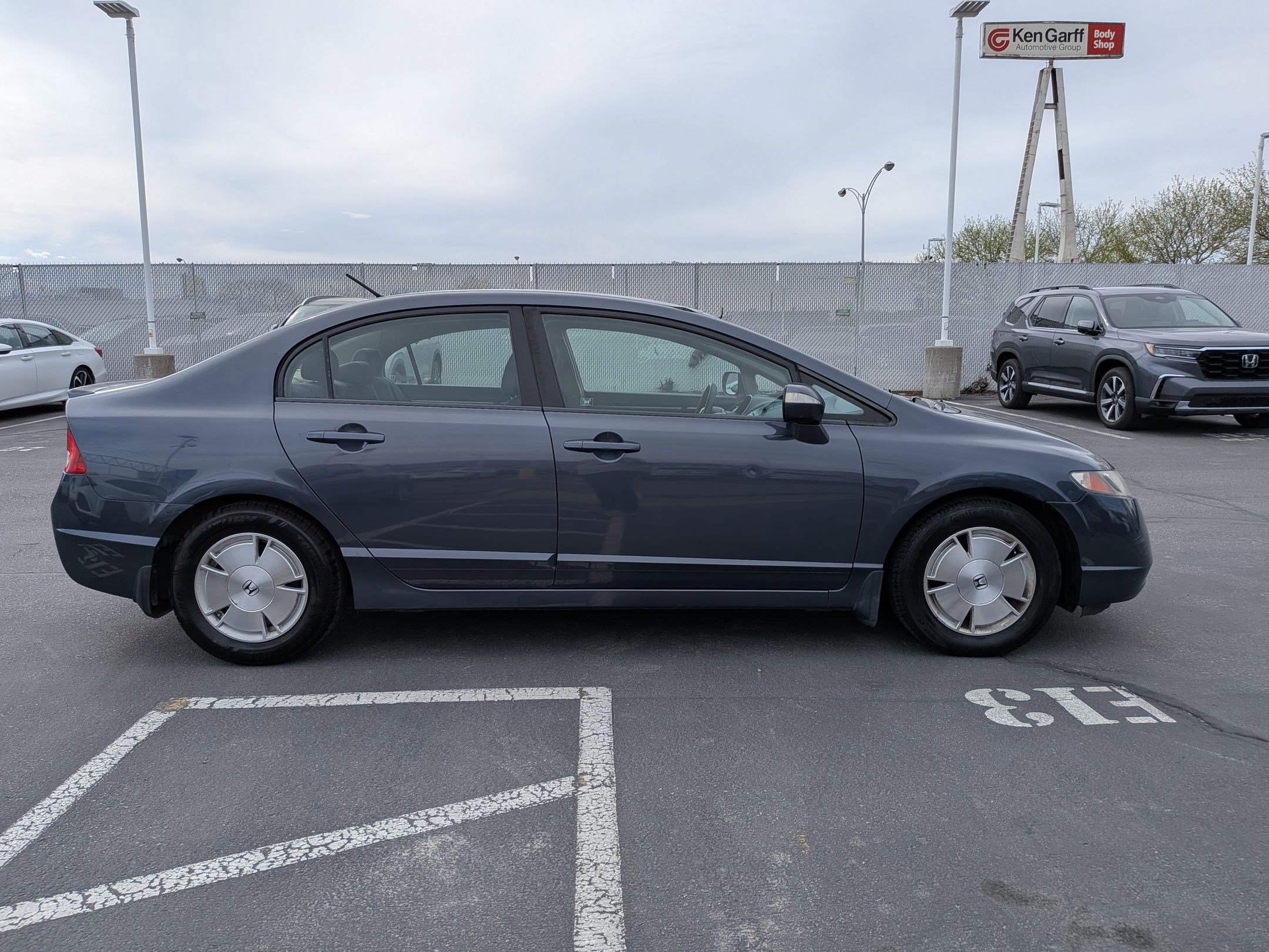 Used 2008 Honda Civic Hybrid Sedan image 2