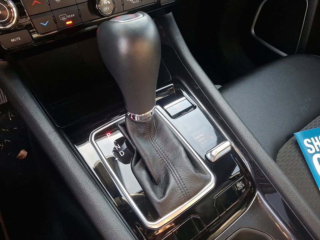 Used 2024 Jeep Compass Latitude image 14