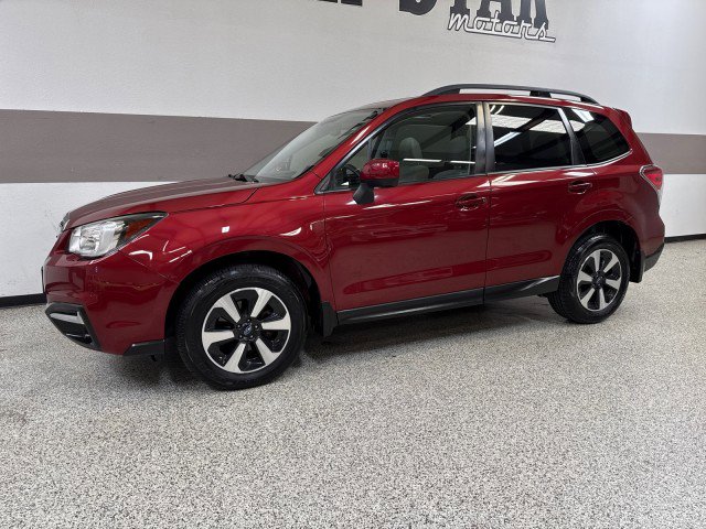 Used 2017 Subaru Forester 2.5i Premium w/ All-Weather Package image 4