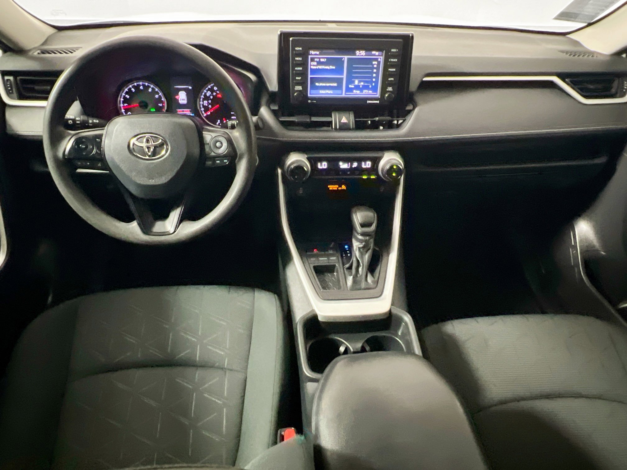 Used 2021 Toyota RAV4 XLE w/ Convenience Package FWD image 30