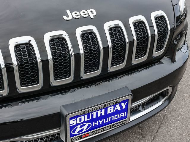 Used 2017 Jeep Cherokee Limited FWD image 11