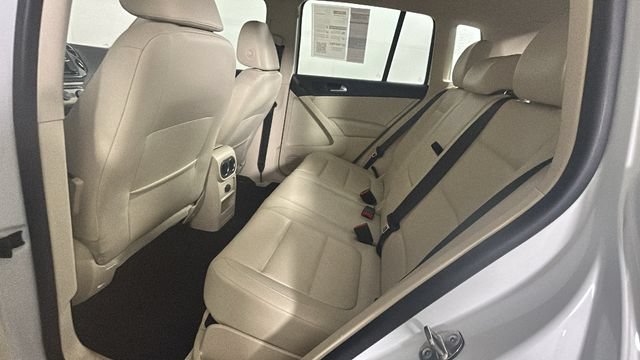 Used 2017 Volkswagen Tiguan S AWD/4WD image 23