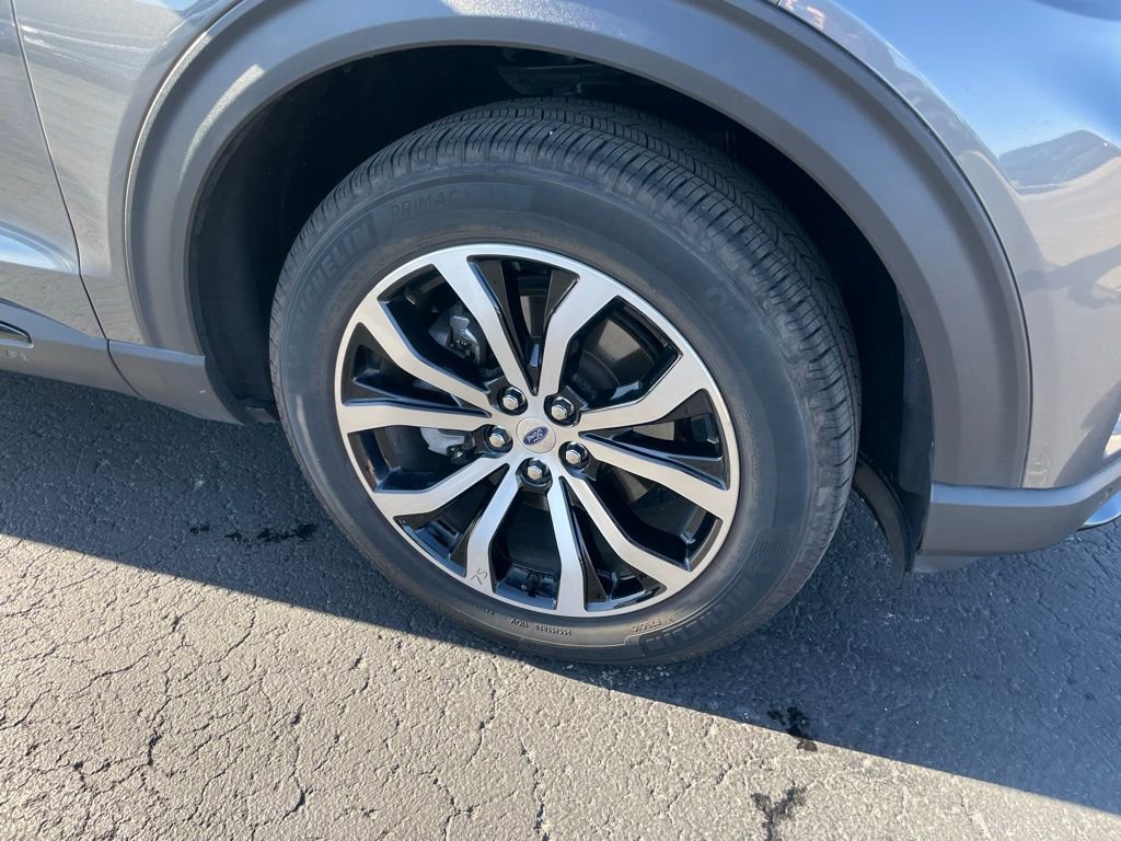 Used 2025 Ford Explorer ST-Line AWD/4WD image 3