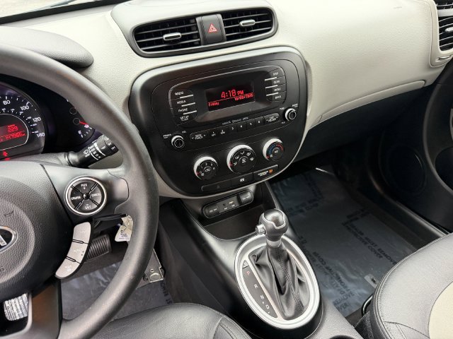 Used 2015 Kia Soul FWD image 21