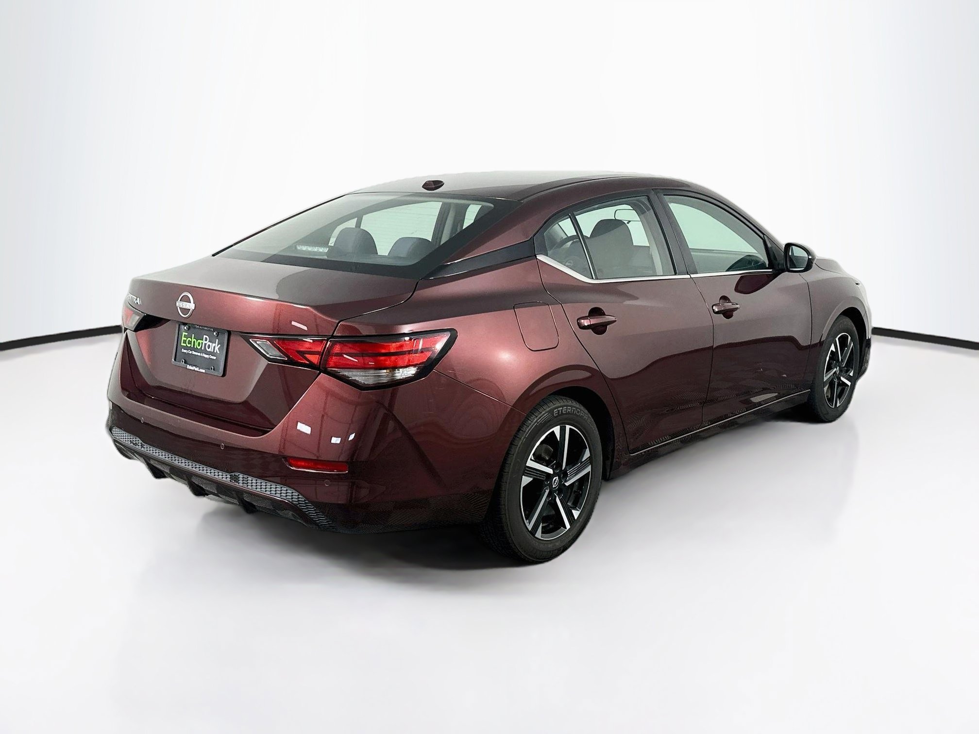 Used 2025 Nissan Sentra SV FWD image 9